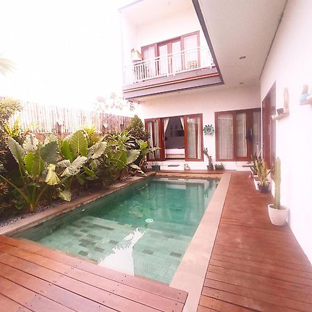 Loka Anyar Guest House เกอโรโบกัน ภายนอก รูปภาพ