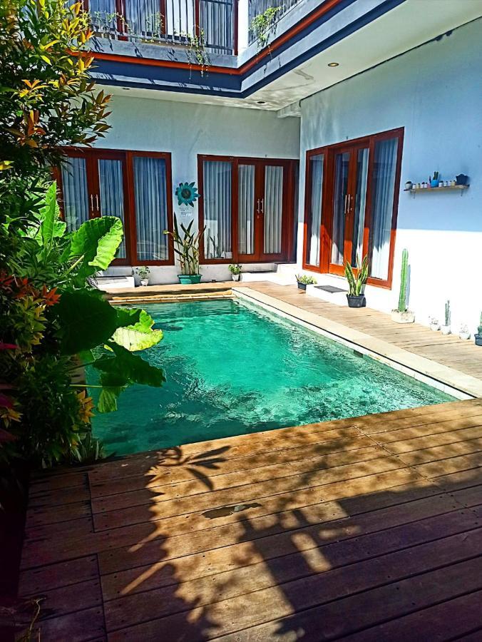 Loka Anyar Guest House เกอโรโบกัน ภายนอก รูปภาพ