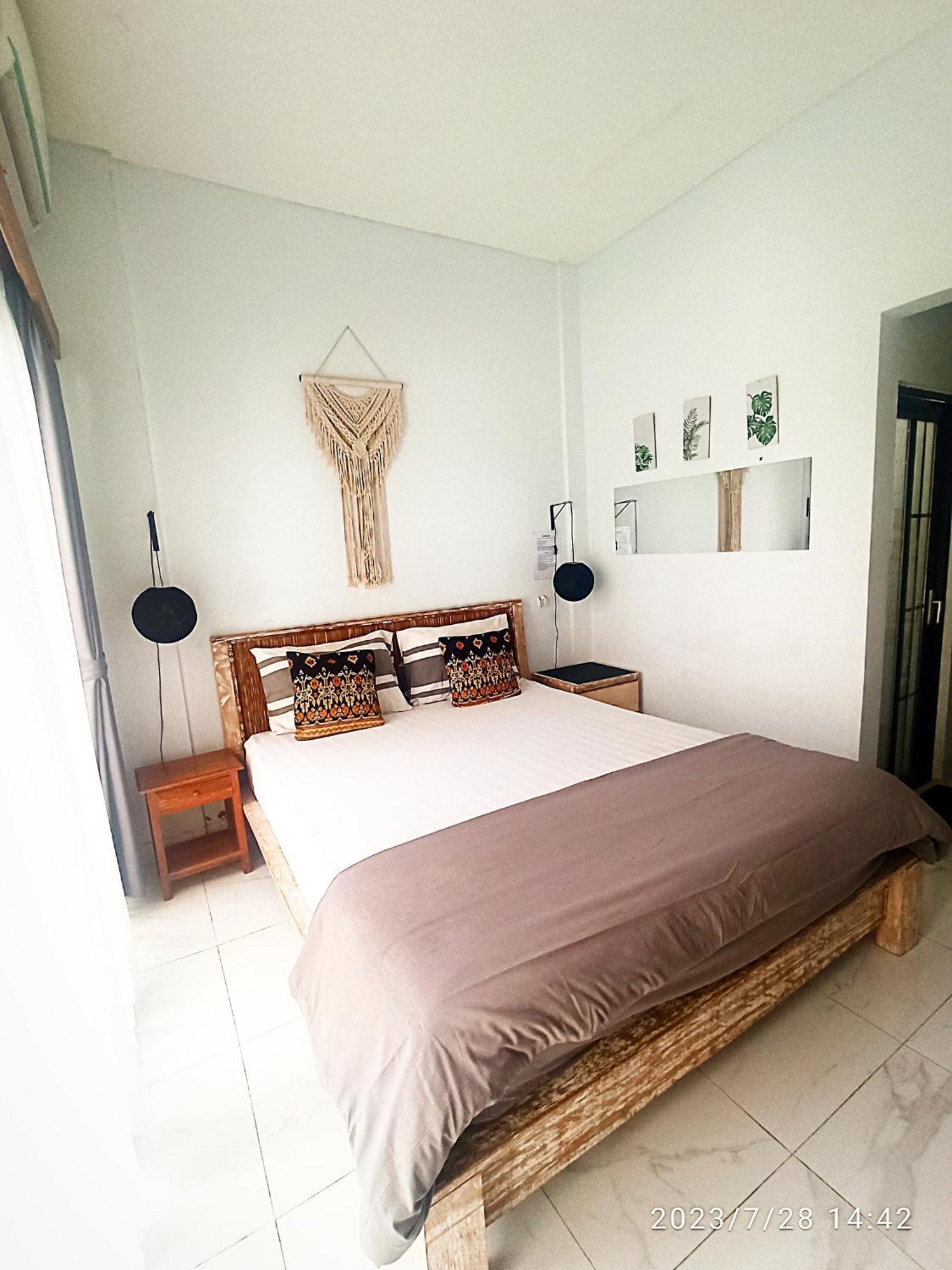 Loka Anyar Guest House เกอโรโบกัน ภายนอก รูปภาพ