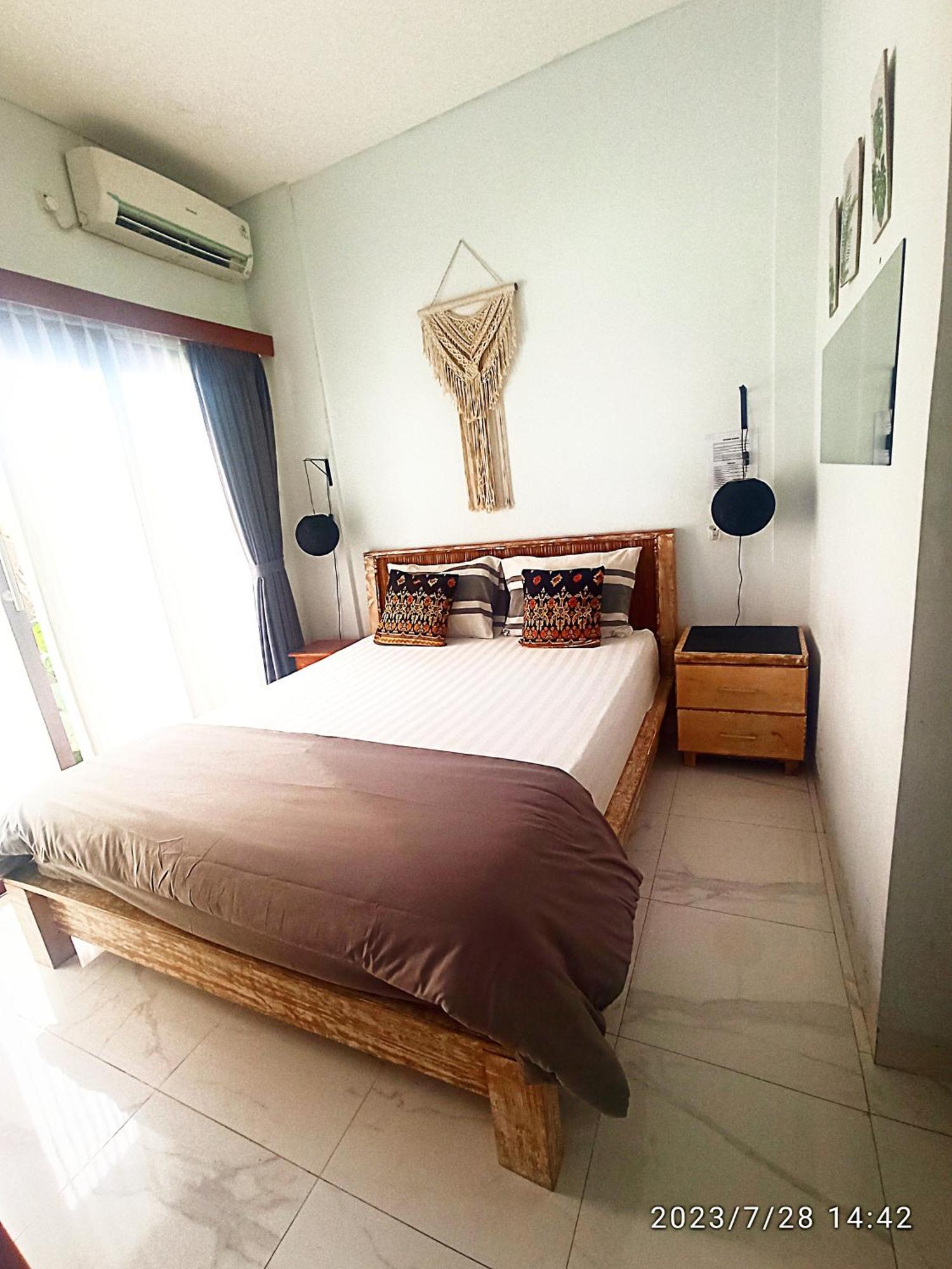 Loka Anyar Guest House เกอโรโบกัน ภายนอก รูปภาพ